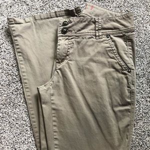 5/$25 🛍 🛒 Elle khaki pants- trouser fit
